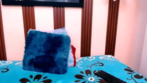 alexia online show from June 10, 6:51 pm