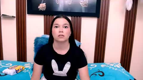 alexia online show from June 19, 6:45 pm