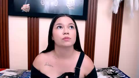 alexia online show from July 27, 7:10 pm