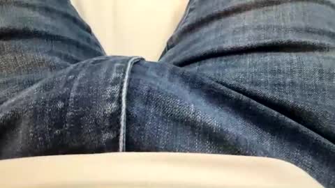 Me online show from April 8, 11:54 am