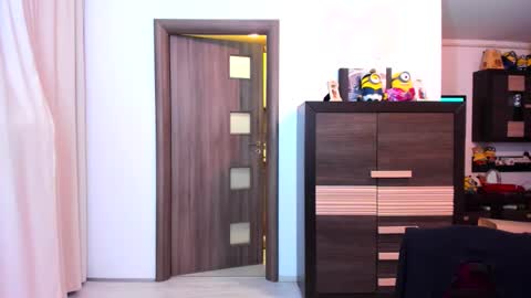 Snapshot of morelovely chatting on February 17, 5:15 am Carina online show from February 17, 5:15 am