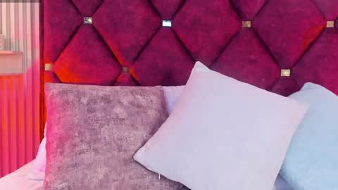 Morticia online show from March 31, 3:30 am