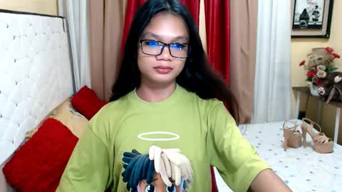 Snapshot of morena_cockts chatting on December 21, 5:36 am rondina online show from December 21, 5:36 am