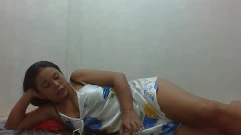 Snapshot of morena_girl31 chatting on April 26, 3:10 pm morena_girl31 online show from April 26, 3:10 pm