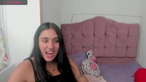 Snapshot of morena_rodriguez_9 chatting on November 19, 7:03 pm morena_rodriguez_9 online show from November 19, 7:03 pm