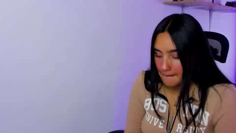 morena_rodriguez_9 online show from December 22, 7:11 pm