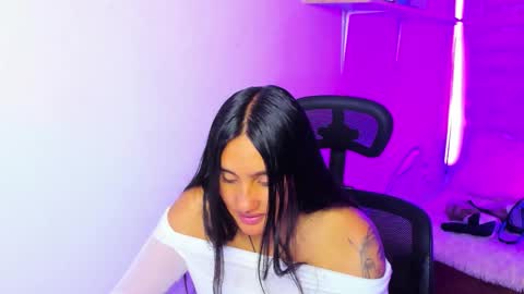 morena_rodriguez_9 online show from January 7, 4:09 pm