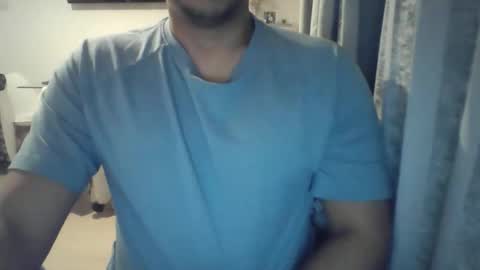 Snapshot of morenolatin19 chatting on October 23, 5:12 pm Jos Luis online show from October 23, 5:12 pm