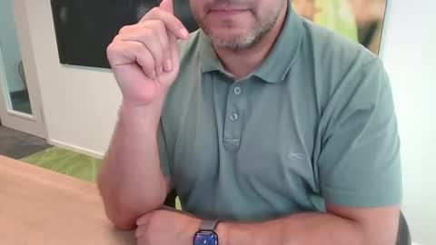 Snapshot of morepassion4u chatting on September 10, 10:59 am morepassion4u online show from September 10, 10:59 am