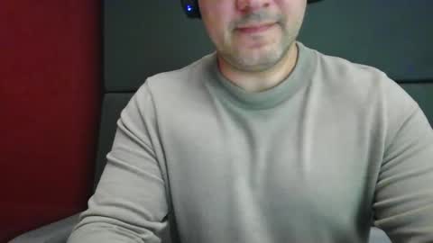 Snapshot of morepassion4u chatting on October 7, 10:45 am morepassion4u online show from October 7, 10:45 am