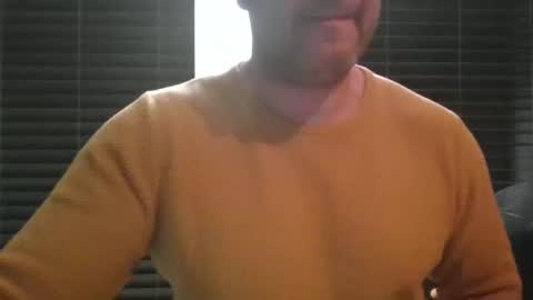 Snapshot of morepassion4u chatting on October 19, 9:15 pm morepassion4u online show from October 19, 9:15 pm