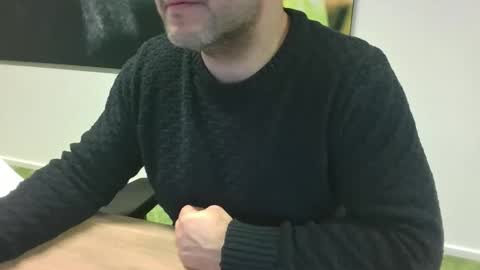 Snapshot of morepassion4u chatting on December 17, 12:22 pm morepassion4u online show from December 17, 12:22 pm