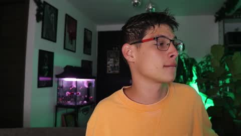   online show from February 7, 1:04 am