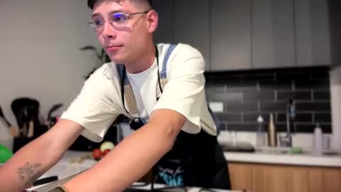   online show from September 20, 12:44 am