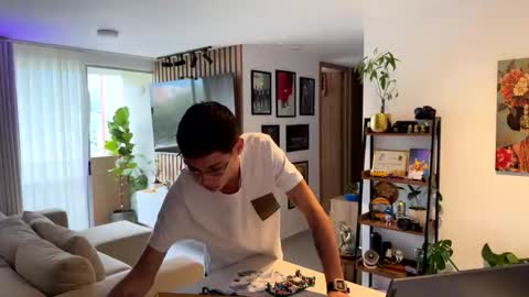   online show from November 15, 9:00 pm