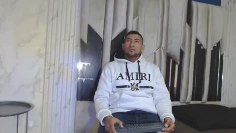 MORGAN AND MEGAN online show from October 13, 11:32 am