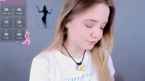 Snapshot of morganbirsner chatting on November 14, 3:22 pm Mary3 online show from November 14, 3:22 pm