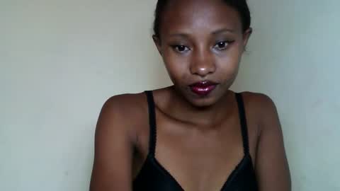 Snapshot of morgane_69 chatting on May 19, 7:04 am morgane_69 online show from May 19, 7:04 am