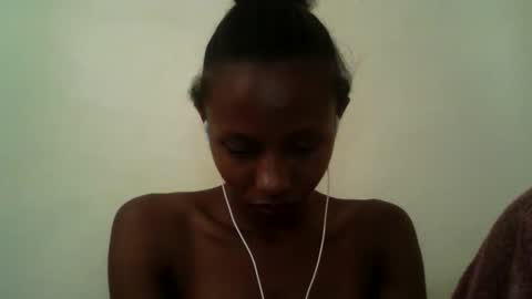 Snapshot of morgane_69 chatting on June 3, 7:33 am morgane_69 online show from June 3, 7:33 am