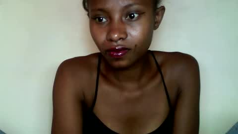 Snapshot of morgane_69 chatting on June 4, 7:58 am morgane_69 online show from June 4, 7:58 am