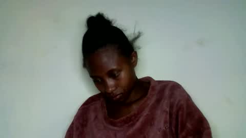 Snapshot of morgane_69 chatting on June 11, 12:43 am morgane_69 online show from June 11, 12:43 am