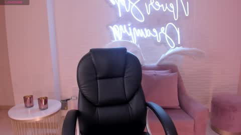 Morgan Hicks online show from January 16, 6:59 pm