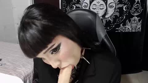 Snapshot of morganmoon1 chatting on March 5, 4:58 pm Morgan Moon online show from March 5, 4:58 pm