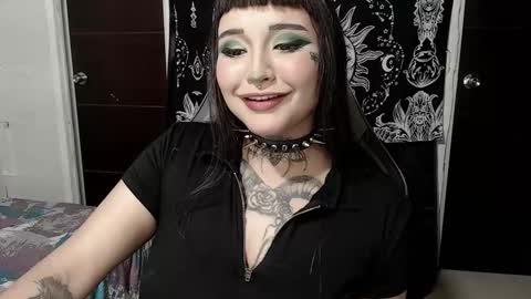 Snapshot of morganmoon1 chatting on March 17, 7:06 pm Morgan Moon online show from March 17, 7:06 pm