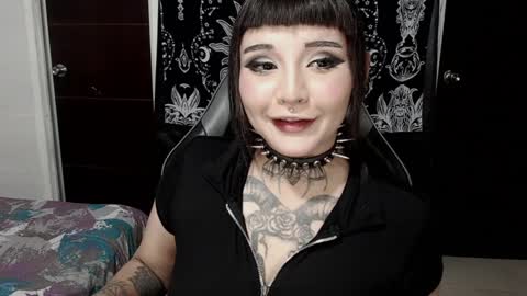 Snapshot of morganmoon1 chatting on March 31, 8:53 pm Morgan Moon online show from March 31, 8:53 pm