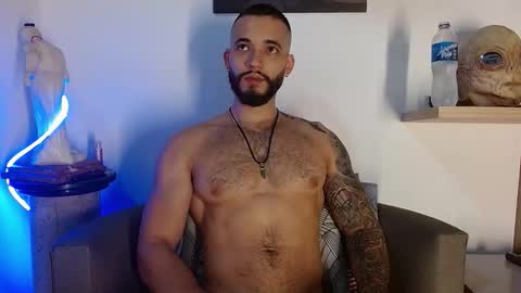 Snapshot of morgann_jones chatting on March 21, 3:55 am morgan online show from March 21, 3:55 am