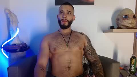 Snapshot of morgann_jones chatting on March 22, 1:53 am morgan online show from March 22, 1:53 am