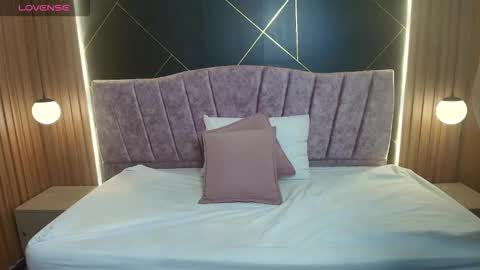 Snapshot of moriahstorm chatting on March 10, 12:10 pm Moriah online show from March 10, 12:10 pm