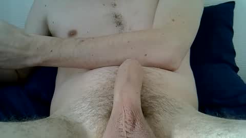 Snapshot of moricio0708 chatting on December 23, 4:32 am moricio0708 online show from December 23, 4:32 am