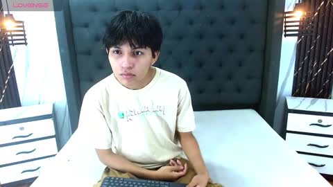 MORTELLE online show from November 1, 1:24 pm