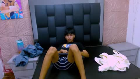 MORTELLE online show from November 30, 11:53 pm