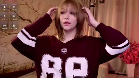 morvelyn online show from November 18, 4:44 pm