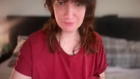 Snapshot of mossy_mommy chatting on April 13, 12:21 pm Mossy Mommy online show from April 13, 12:21 pm