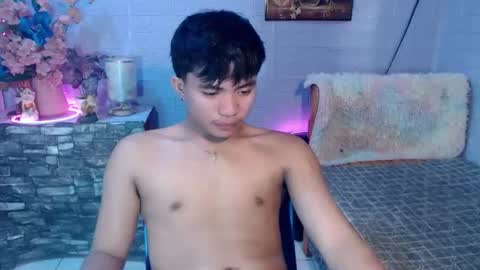 Snapshot of mostwantedtwink chatting on July 1, 12:29 pm mostwantedtwink online show from July 1, 12:29 pm