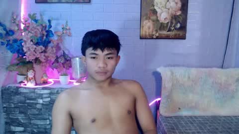 Snapshot of mostwantedtwink chatting on July 15, 10:42 am mostwantedtwink online show from July 15, 10:42 am
