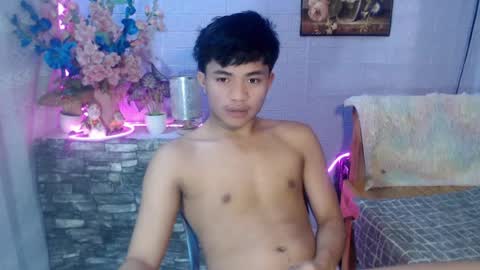 Snapshot of mostwantedtwink chatting on July 19, 4:33 pm mostwantedtwink online show from July 19, 4:33 pm
