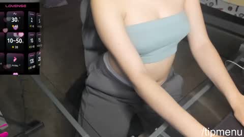 moxieXfoxie online show from March 9, 4:38 am