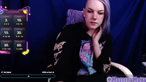 Moxy online show from November 16, 6:57 pm