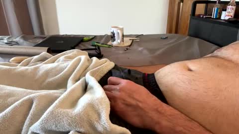 Sequoia-Cocked Hombre de Sur online show from April 26, 6:05 pm