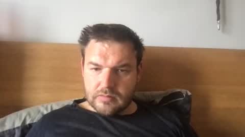 mr834565 online show from May 10, 10:42 am