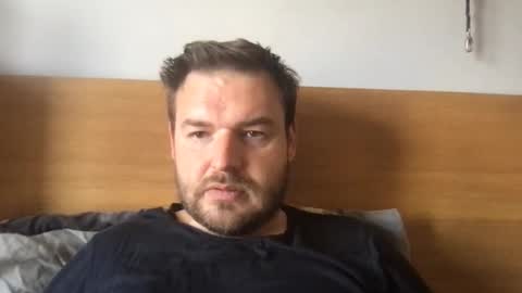 mr834565 online show from May 16, 9:17 am