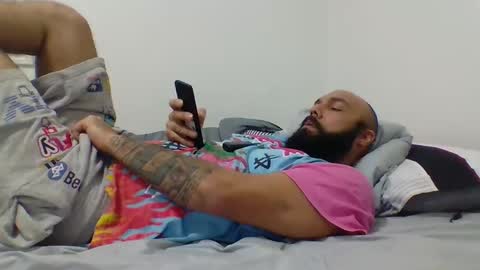 Mr8 online show from December 28, 5:55 am