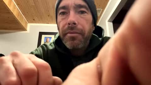 Snapshot of mr_a420 chatting on March 4, 1:44 am mr_a420 online show from March 4, 1:44 am