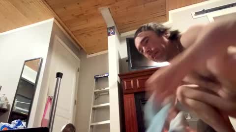 Snapshot of mr_a420 chatting on June 3, 9:56 am mr_a420 online show from June 3, 9:56 am