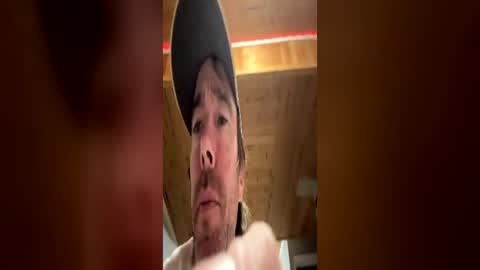 Snapshot of mr_a420 chatting on June 16, 1:19 am mr_a420 online show from June 16, 1:19 am