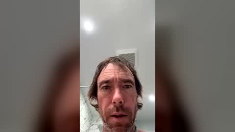Snapshot of mr_a420 chatting on June 19, 6:07 am mr_a420 online show from June 19, 6:07 am